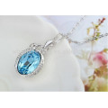 Magnifying Crystale Pendant Necklace With Love For Girls